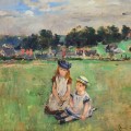 Enfants dans l'herbe en Angleterre